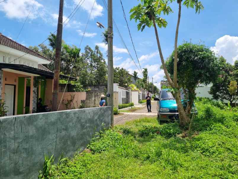 dijual tanah murah hanya 2 menit dari akmil magelang