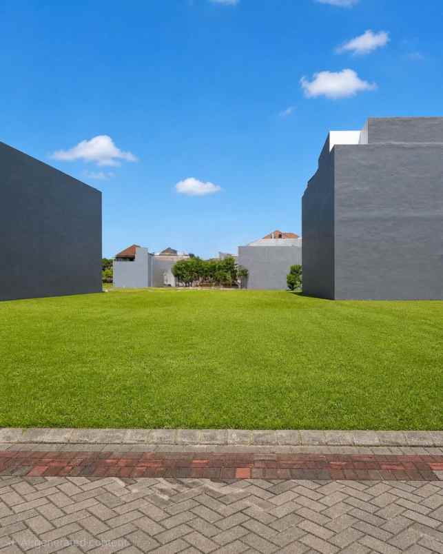 dijual tanah pakuwon city