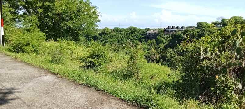 dijual tanah strategis di sentral lovina