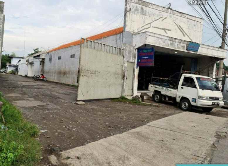 dijual toko gudang di kediri