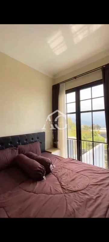 dijual villa aethetic full furnish di kota batu