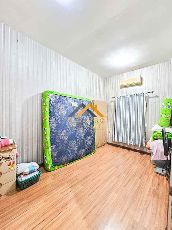 dijual villa komplek cemara asri jalan