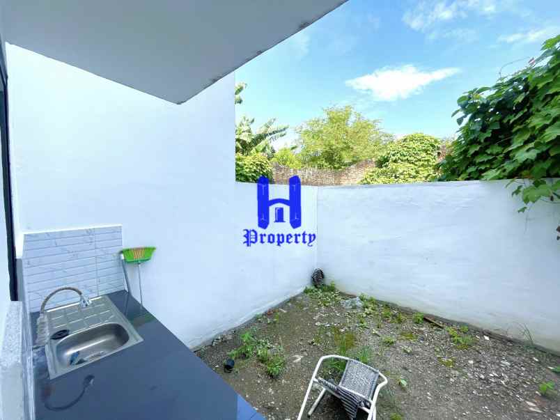 dijual villa komplek karya ville jalan