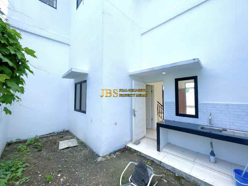 dijual villa komplek karya ville jalan