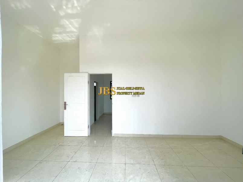 dijual villa komplek karya ville jalan