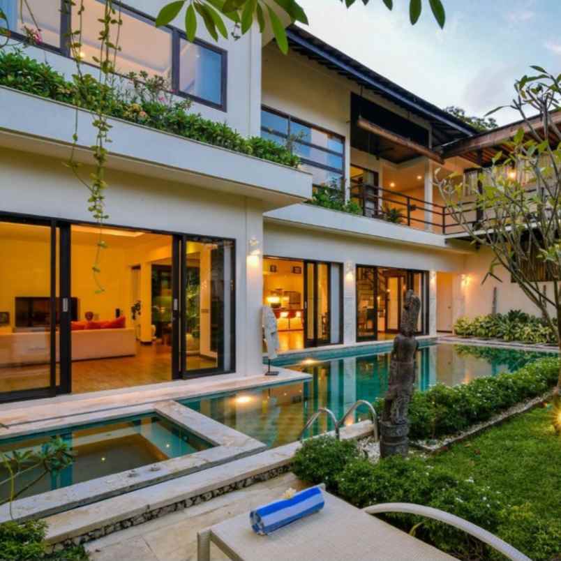 dijual villa sanur kauh
