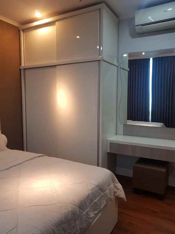 disewakan apartemen via ciputra world lantai 10