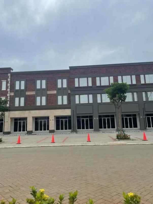 disewakan ruko boston pik2 3lantai