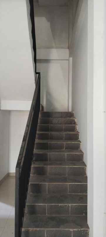 disewakan ruko gudang kantor harapan indah