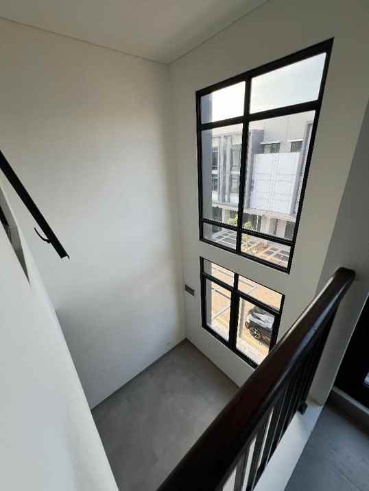 disewakan ruko gudang kantor soho de latinos business