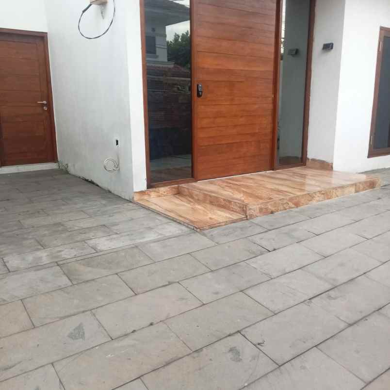 disewakan rumah ciledug