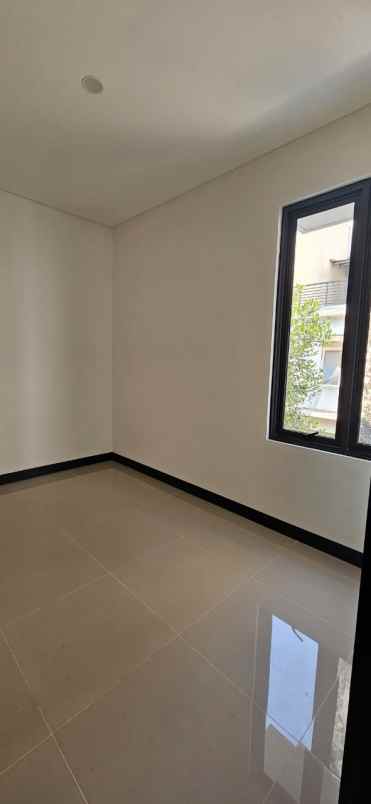 disewakan rumah cluster harapan indah