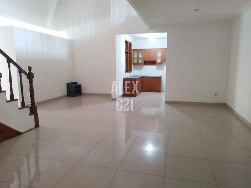 disewakan rumah gandaria utara kebayoran