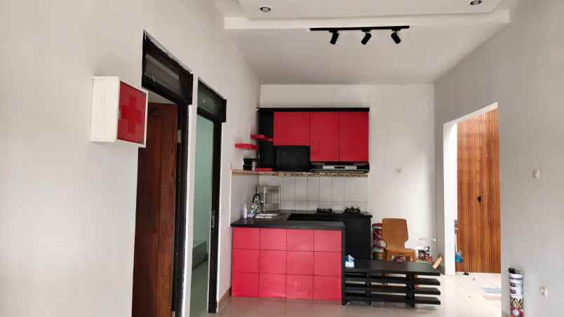 disewakan rumah jalan alternatif kota