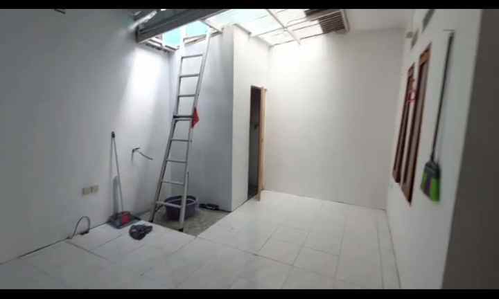 disewakan rumah ngeblong arcamanik