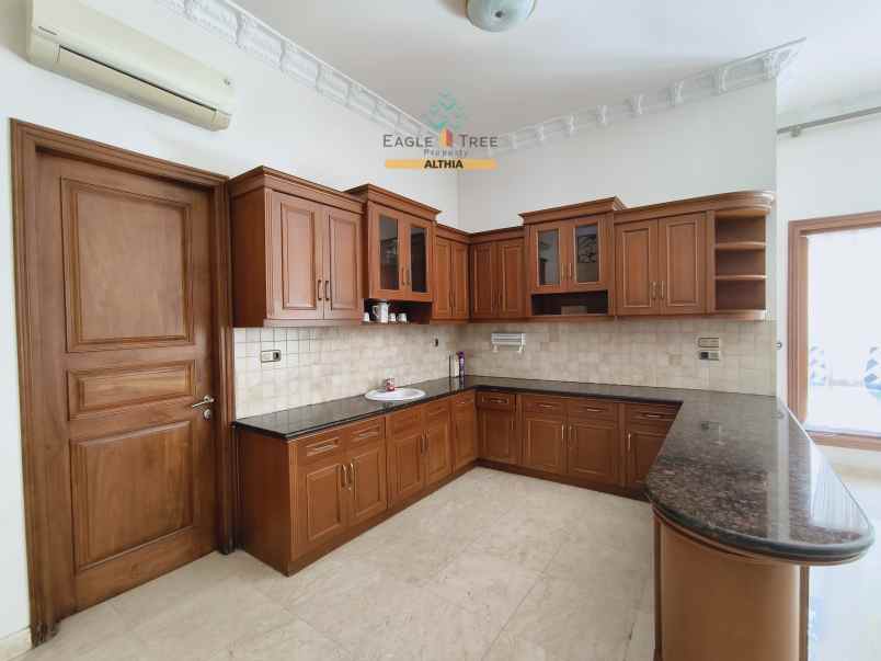 disewakan rumah petukangan