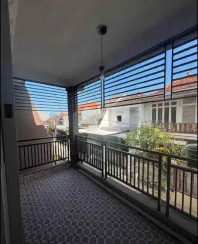 disewakan rumah pucang anom