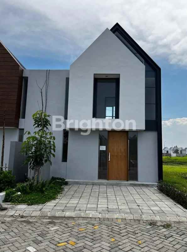 disewakan rumah royal residence