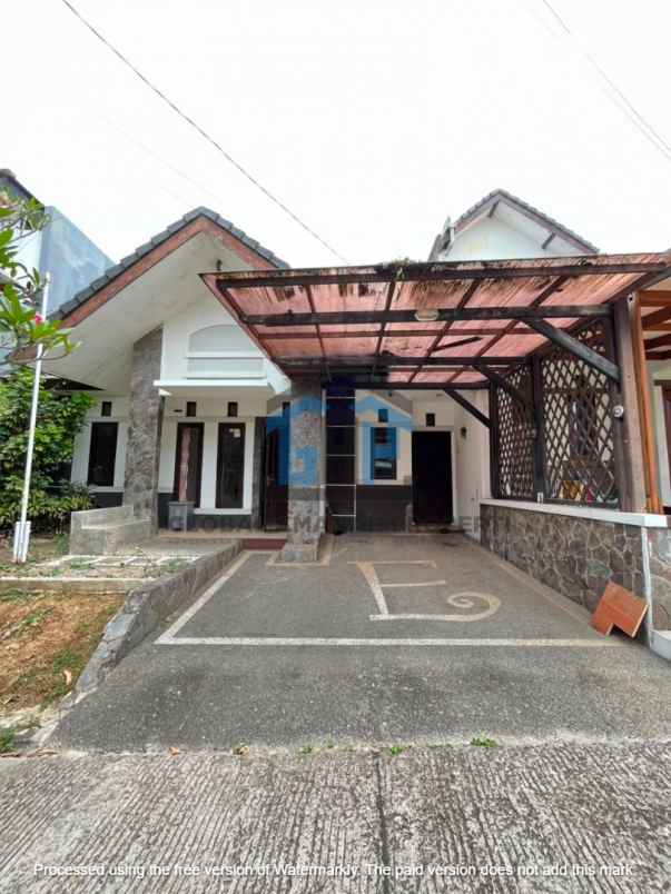 disewakan rumah sariwangi