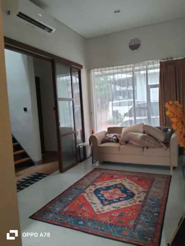 disewakan rumah serpong