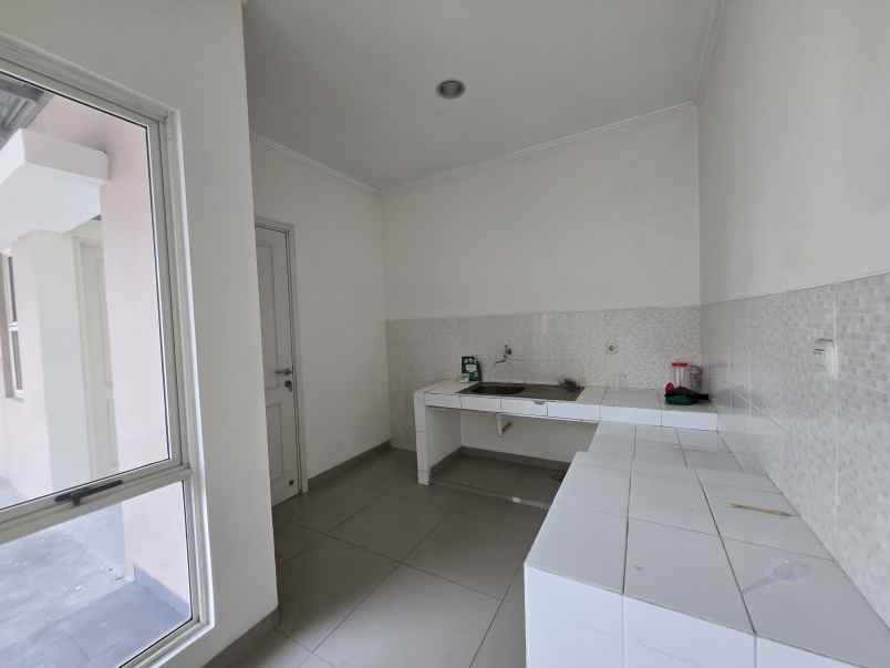 disewakan rumah suvarna sutera cluster