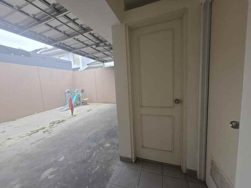 disewakan rumah suvarna sutera cluster