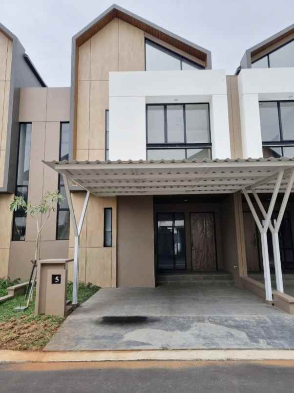 disewakan rumah suvarna sutera cluster