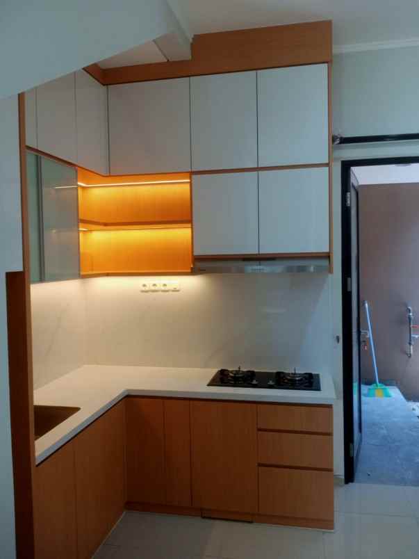 disewakan rumah suvarna sutera cluster