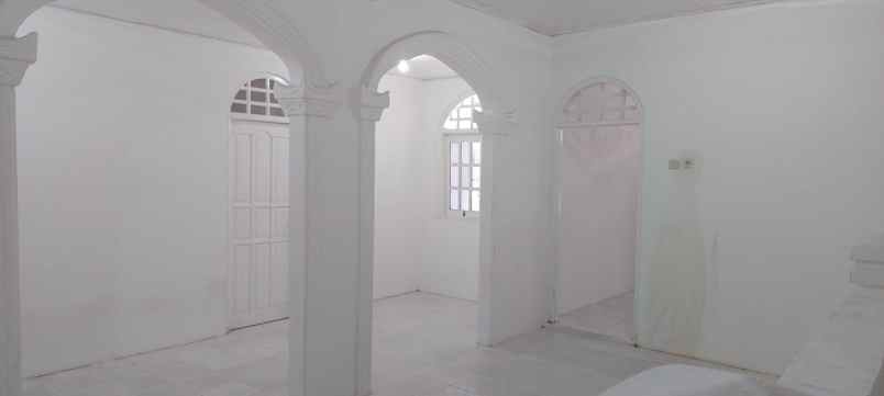 disewakan rumah ujung harapan