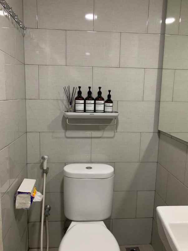 disewakan unit siap huni apartemen amor pakuwon city