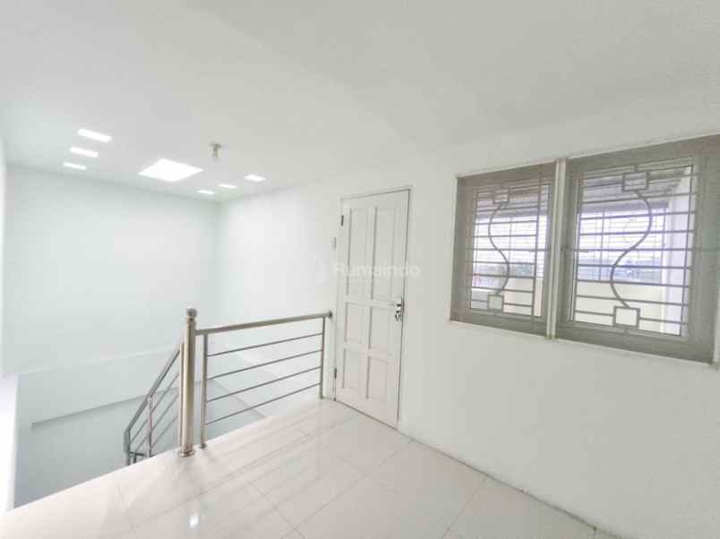 disewakan villa villa berjaya evenue jalan