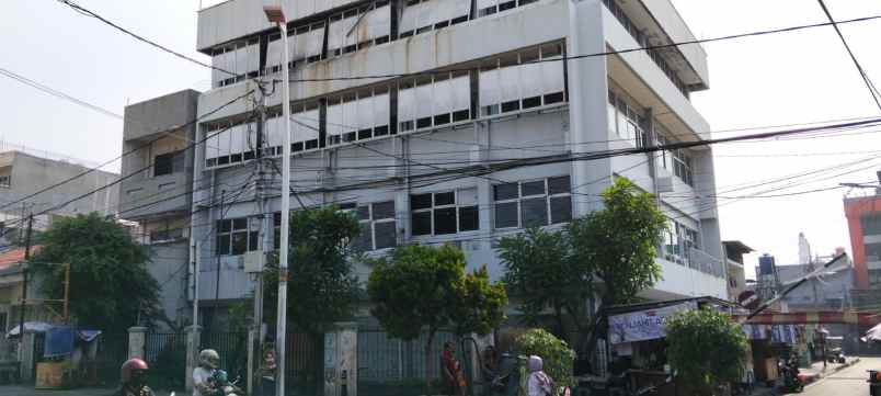gedung komersial 4 lantai di rawa bunga jatinegara
