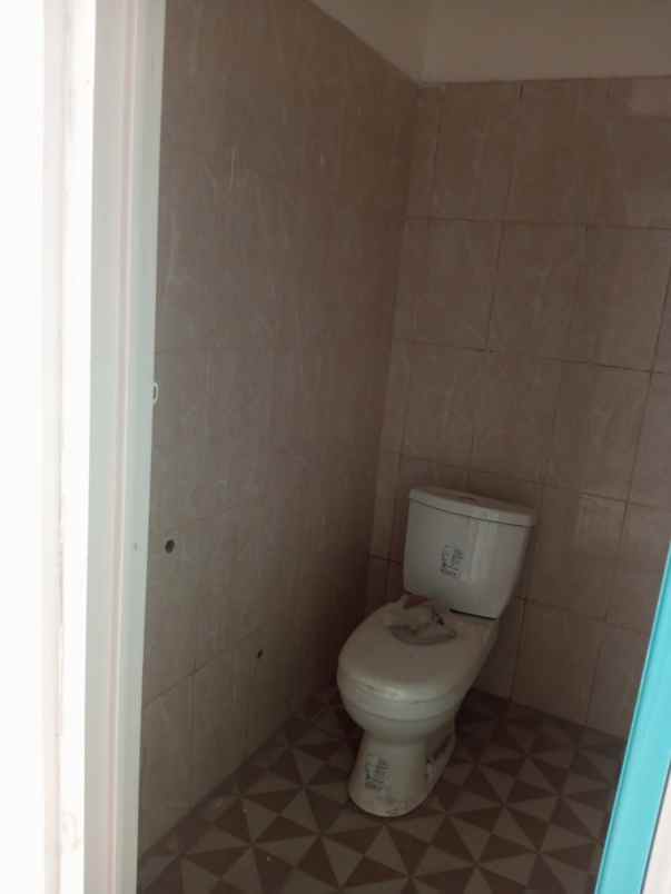 hunian mewah nuansa europa pertama di sepatan