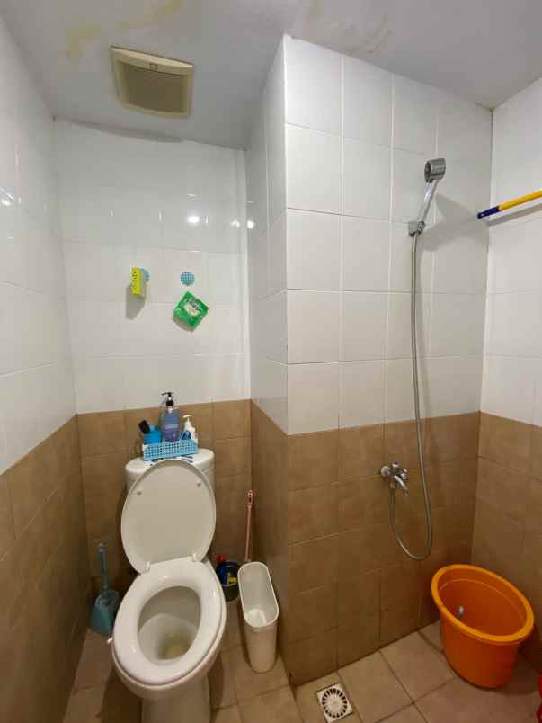 jual apartment green pramuka city unit 2br kosongan