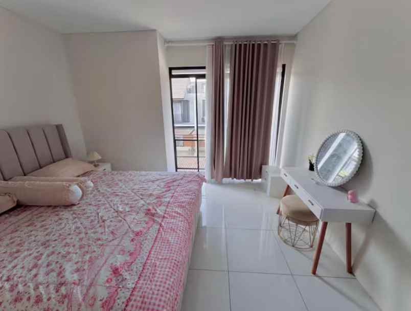jual cepat rumah kbp 2 lantai siap huni