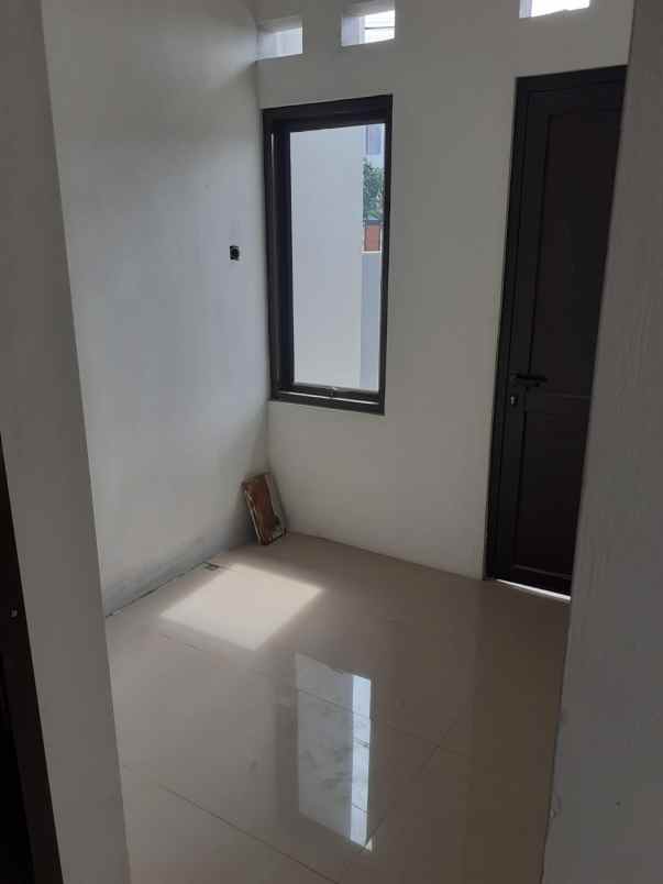 jual rumah baru 2 lantai di tengah kota bogor