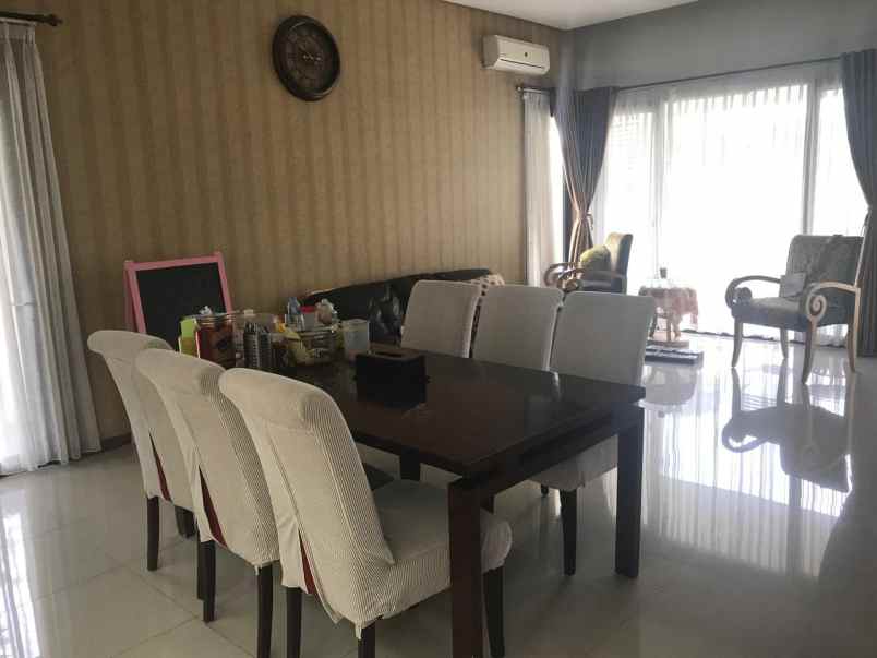 jual rumah hook istimewa di bintaro jaksel lokasi top