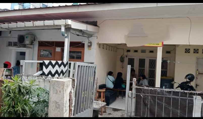 jual rumah jl kramat kwitang