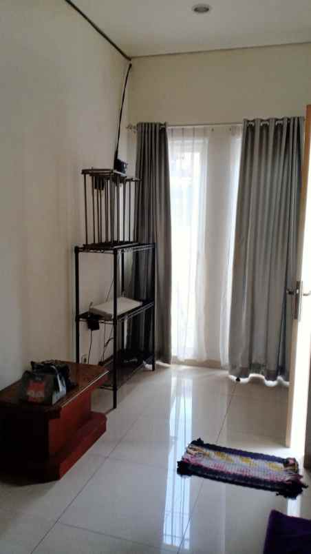 jual rumah tinggal 1 lantai strategis graha bintaro