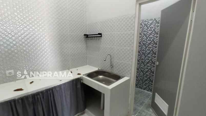 kontrakan petakan 4 pintu rkp jaya depok nego