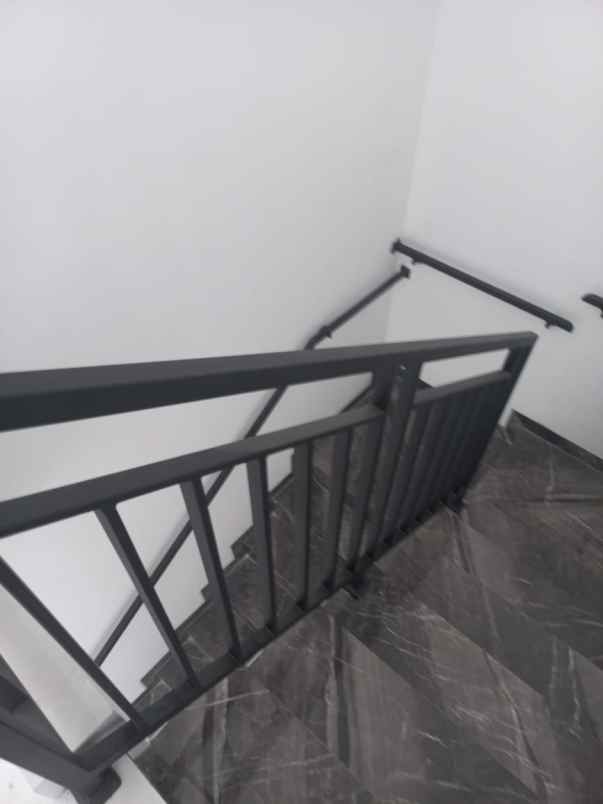 pakuwon city rumah baru siap huni 2 lantai