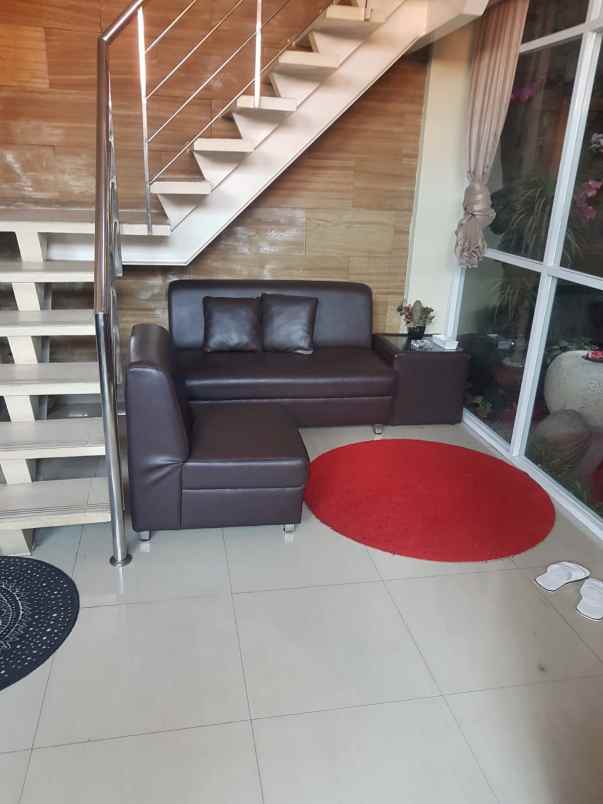 pejaten timur rumah cakep masuk mobil jarang ada