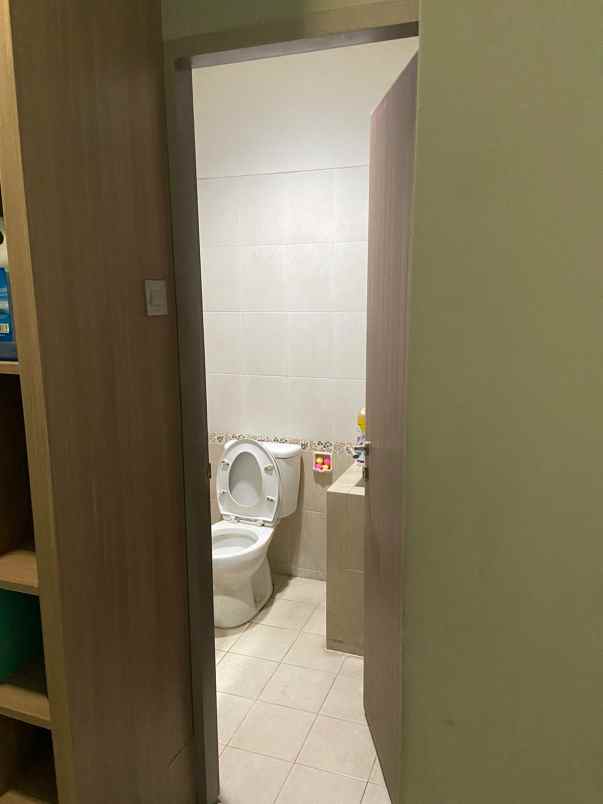 ruko gudang kantor kirana boutique office