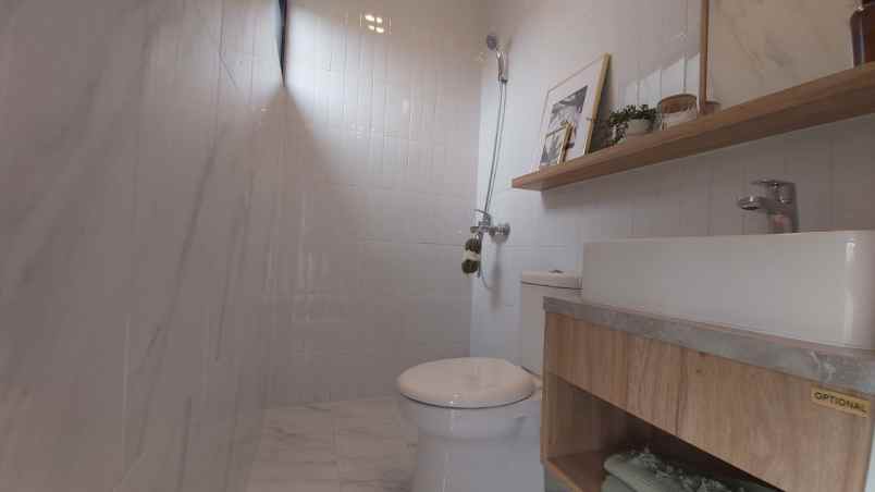 rumah 2 lantai american style dalam cluster babelan