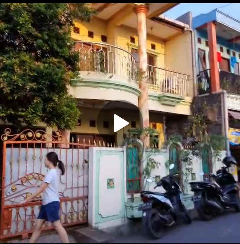 rumah 2 lantai dengan luas 150m2 di perumnas 1 bekasi