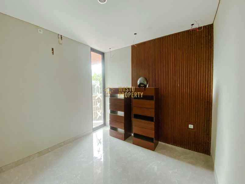 rumah 2 lantai full furnished di kalasan sleman