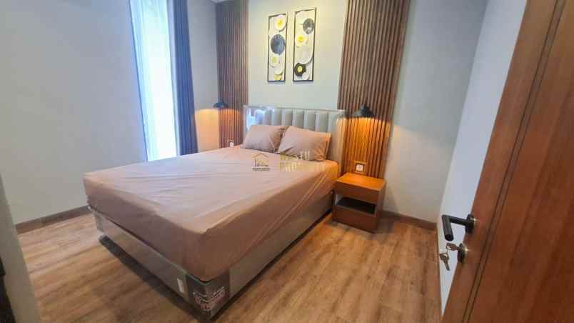 rumah 2 lantai full furnished di maguwoharjo siap huni