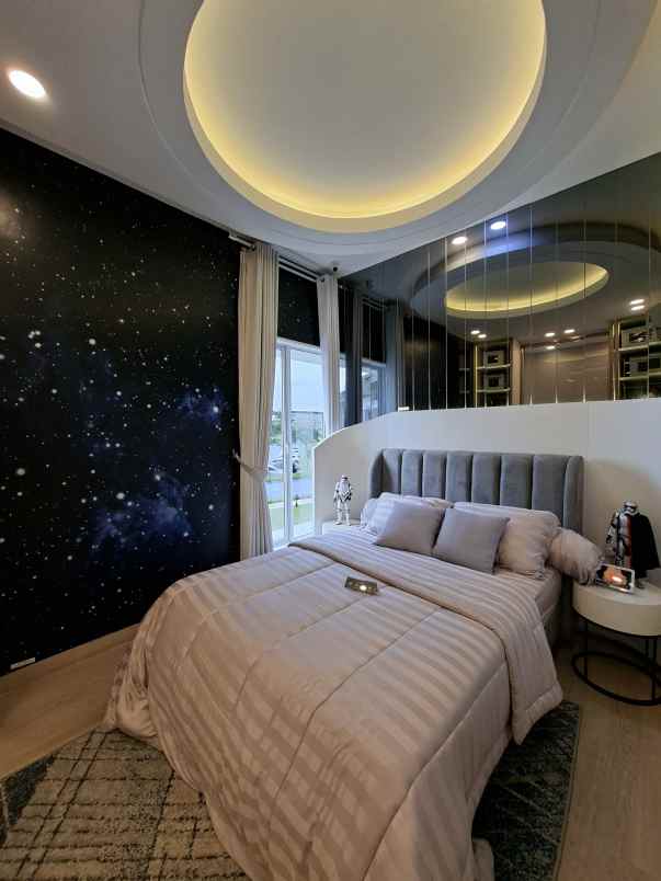 rumah 2 lantai siap huni