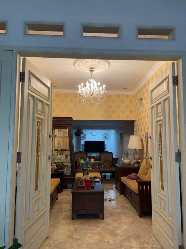 rumah 2 lantai siap huni di pondok bambu jakarta timur