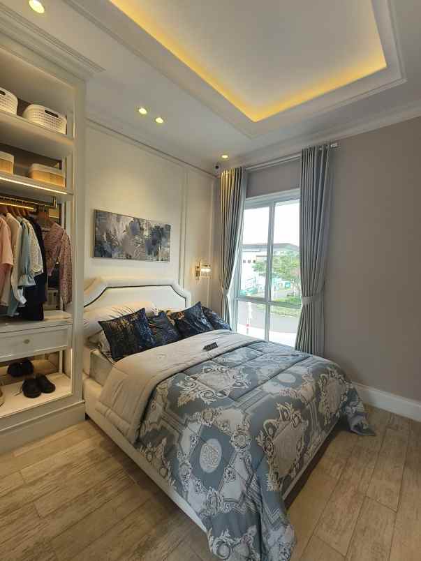 rumah 2 lantai siap huni lokasi strategis